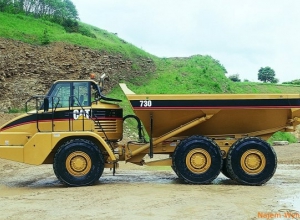 wozidła technologiczne Caterpillar 730