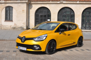 Wynajem Najem długoterminowy CLIO RS 220 trophy