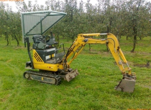 Minikoparka NEW HOLLAND E9SR