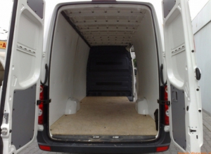 VW CRAFTER 2,5TDI  16m3